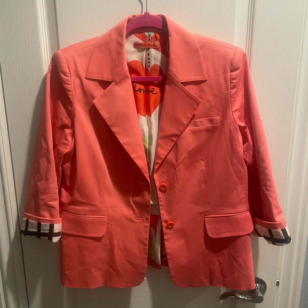 Alice + Olivia salmon colored blazer- cute lining